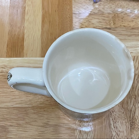 Vintage Johnson Bros The Friendly Village The Ice House Mug and Saucer Set - Picture 10 of 12